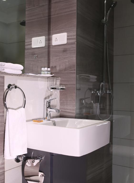 Amaya Bareilly Bilik gambar